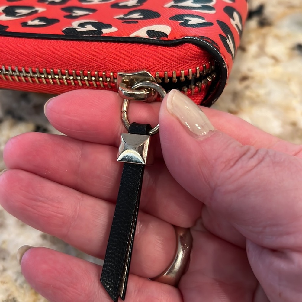 Stella & Dot Heart Shape Animal Print Wallet - Picture 5 of 11
